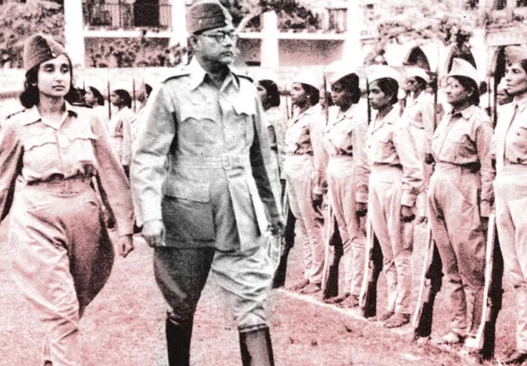 വ്യാവസായികവല്‍ക്കരണത്തിന്റെ അടിസ്ഥാനത്തില്‍ സാമ്പത്തിക വികസത്തിന് ഒരു പദ്ധതി തയ്യാറാക്കുന്നതിനായി 1938-ല്‍ ദേശീയ ആസൂത്രണ സമിതി സ്ഥാപിക്കുന്നതില്‍ പ്രധാന പങ്കുവഹിച്ചത് ആരാണ് എ) മോത്തിലാല്‍ നെഹ്‌റു ബി) സുഭാഷ് ചന്ദ്രബോസ് സി) ബി ജി തിലക് ഡി) മൗലാന അബ്ദുള്‍ കലാം ആസാദ് ഉത്തരം: ബി) സുഭാഷ് ചന്ദ്രബോസ് ഇന്ത്യന്‍ നാഷണല്‍ കോണ്‍ഗ്രസിന്റെ പ്രസിഡന്റായിരുന്ന സുഭാഷ് ചന്ദ്രബോസാണ് ദേശീയ ആസൂത്രണ സമിതി രൂപീകരിച്ചത്. ഇന്ത്യയിലെ വ്യവസായങ്ങളുടെ പുരോഗതിയാണ് ദേശീയ ആസൂത്രണ സമതിയുടെ പ്രധാനലക്ഷ്യം. ആസൂത്രണ കമ്മീഷന്റെ മുന്‍ഗാമിയായിരുന്നു ദേശീയ ആസൂത്രണ സമിതി. കേന്ദ്ര മന്ത്രിസഭ പ്രമേയത്തിലൂടെ ആസൂത്രണ കമ്മീഷന് രൂപം നല്‍കിയത് 1950 മാര്‍ച്ച് 15. ദേശീയ ആസൂത്രണ കമ്മീഷന് പകരം 2015 ജനുവരി 1-ന് നീതി ആയോഗ് നിലവില്‍വന്നു. ഇന്ത്യന്‍ നാഷണല്‍ കോണ്‍ഗ്രസിന്റെ 1931ലെ കറാച്ചി സമ്മേളനം ബ്രിട്ടീഷ് ചൂഷണവും ഇന്ത്യയുടെ വികസന മുരടിപ്പും എങ്ങനെ തരണം ചെയ്യാം എന്ന് ചര്‍ച്ച ചെയ്തു. ഇന്ത്യയുടെ സാമ്പത്തിക വികസനത്തിന് വേണ്ടി 1944-ല്‍ വ്യവസായികള്‍ തയ്യാറാക്കിയ പദ്ധതിയാണ് ബോംബൈ പദ്ധതി. ജനകീയ പദ്ധതി ആവിഷ്‌കരിച്ചത് എം എന്‍ റോയ് ആണ്. സ്വതന്ത്ര ഇന്ത്യയില്‍ ആദ്യമായി വ്യാവസായിക നയം രൂപീകരിച്ചത് 1948-ല്‍ ആണ്. ഇന്ത്യന്‍ ആസൂത്രണത്തിന്റെ പിതാവ് എം വിശ്വേശ്വരയ്യ ഇന്ത്യയുടെ ആസൂത്രിത സമ്പദ് വ്യവസ്ഥ എന്ന കൃതിയുടെ രചയിതാവ്. വ്യാവസായികവല്‍ക്കരണത്തിന്റെ അടിസ്ഥാനത്തില്‍ സാമ്പത്തിക വികസത്തിന് ഒരു പദ്ധതി തയ്യാറാക്കുന്നതിനായി 1938-ല്‍ ദേശീയ ആസൂത്രണ സമിതി സ്ഥാപിക്കുന്നതില്‍ പ്രധാന പങ്കുവഹിച്ചത് ആരാണ് ഉത്തരം: ബി) സുഭാഷ് ചന്ദ്രബോസ് ഏകാന്തവീഥിയിലെ അവധൂതന്‍ എന്ന് വിശേഷിപ്പിക്കപ്പെട്ട എഴുത്തുകാരന്‍ ആരാണ്? പഠിക്കാന്‍ ക്ലിക്ക് ചെയ്യുക ദി റിവിഷന്‍ ഡോട് കോ ഡോട് ഇന്‍ ഇന്ത്യയുടെ സാമ്പത്തിക ആസൂത്രണ പദ്ധതികളെക്കുറിച്ചുള്ള ചോദ്യങ്ങള്‍ കേരള പി എസ് സി പരീക്ഷകളില്‍ സ്ഥിരമാണ്. ഒരു മുന്‍വര്‍ഷ ചോദ്യവും ഉത്തരവും നമുക്ക് പഠിക്കാം. kerala psc pyqs, kerala psc pyqs and explanations, kozhikode psc coaching centers, best psc coaching centers in kozhikode, psc coaching kozhkode, calicut best psc, list of best psc coaching centers in calicut,