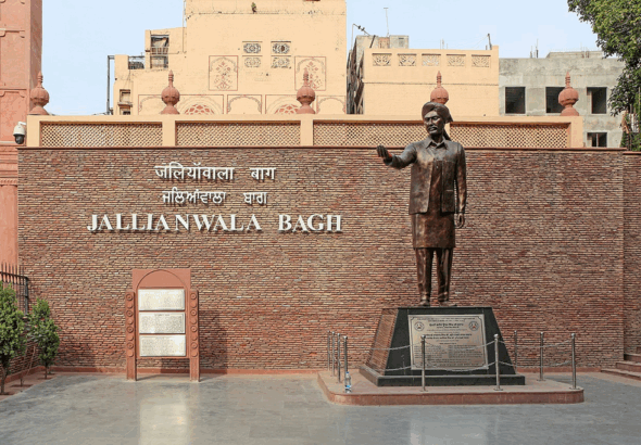 ജാലിയന്‍വാലാബാഗ് കൂട്ടക്കൊലയ്ക്ക് കാരണമായ നിയമം ഏതാണ്? എ) റെഗുലേറ്റിങ് ആക്ട് ബി) പിറ്റ്‌സ് ഇന്ത്യ ആക്ട് സി) റൗലറ്റ് ആക്ട് ഡി) ചാര്‍ട്ടര്‍ ആക്ട് ഉത്തരം സി അനുബന്ധ വിവരങ്ങള്‍ ബ്രിട്ടീഷിന്ത്യയില്‍ വര്‍ധിച്ചുവരുന്ന വിധ്വംസക പ്രവര്‍ത്തനങ്ങള്‍ക്ക് തടയിടുക എന്ന ലക്ഷ്യത്തോടെ 1919-ല്‍ ബ്രിട്ടീഷ് ഗവണ്‍മെന്റ് റൗലറ്റ് നിയമം എന്നറിയപ്പെടുന്ന അനാര്‍ക്കിയല്‍ ആന്റ് റവല്യൂഷണറി ക്രൈംസ് ആക്ട് പാസാക്കി. റൗലറ്റ് ആക്ട് പ്രകാരം ഏതൊരു വ്യക്തിയേയും വിചാരണ കൂടാതെ അറസ്റ്റ് ചെയ്യാനും തടവിലാക്കാനുമുള്ള അധികാരം സര്‍ക്കാരില്‍ നിക്ഷിപ്തമായി. ബ്രിട്ടണില്‍ പൗരസ്വാതന്ത്ര്യത്തിന്റെ അടിസ്ഥാനമായിരുന്ന ഹേബിയസ് കോര്‍പ്പസ് അവകാശം താല്‍ക്കാലികമായി ഇല്ലാതാക്കാനും റൗലറ്റ് നിയമം സര്‍ക്കാരിന് അധികാരം നല്‍കി. ഗാന്ധിജി ദേശീയ തലത്തിലേക്ക് ഉയര്‍ന്നത് റൗലറ്റ് നിയമത്തിന് എതിരായ സമരത്തിലൂടെയാണ്. 1919 ഏപ്രില്‍ ആറിന് രാജ്യവ്യാപകമായി ഗാന്ധിജിയുടെ നേതൃത്വത്തില്‍ ഹര്‍ത്താലാചരിച്ചു. ജാലിയന്‍വാലാബാഗ് കൂട്ടക്കൊല അഥവാ അമൃത്സര്‍ കൂട്ടക്കൊല നടന്നത് 1919 ഏപ്രില്‍ 13-ന് ആണ്. പഞ്ചാബിലെ കോണ്‍ഗ്രസ് നേതാക്കളായ സെയ്ഫുദ്ദീന്‍ കിച്ച്‌ലു, സത്യപാല്‍ എന്നിവരെ അറസ്റ്റ് ചെയ്തതില്‍ പ്രതിഷേധിക്കുന്നതിനുവേണ്ടി നടന്ന പൊതുയോഗത്തില്‍ പങ്കെടുത്ത ജനക്കൂട്ടത്തിനുനേരെ അമൃത്സറിലെ മിലിട്ടറി കമാന്‍ഡറായിരുന്ന ജനറല്‍ റജിനാള്‍ഡ് ഡയറിന്റെ നേതൃത്വത്തില്‍ പട്ടാളം നിറയൊഴിക്കുകയും നൂറുകണക്കിന് ആളുകള്‍ കൊല്ലപ്പെടുകയും ചെയ്തു. ജാലിയന്‍വാലാബാഗ് കൂട്ടക്കൊലയില്‍ പ്രതിഷേധിച്ച് രബീന്ദ്രനാഥ് ടാഗോര്‍ സര്‍ പദവി ഉപേക്ഷിച്ചു. ഗാന്ധിജി ദക്ഷിണാഫ്രിക്കയിലെ ബോയര്‍ യുദ്ധകാലത്ത് ലഭിച്ച കൈസര്‍ ഇ ഹിന്ദ് ബഹുമതി ബ്രിട്ടീഷ് സര്‍ക്കാരിന് തിരിച്ചുനല്‍കി. സിഎഫ് ആന്‍ഡ്രൂസ് ജാലിയന്‍വാലാബാഗ് സന്ദര്‍ശിച്ചശേഷം സംഭവത്തെ കശാപ്പ് എന്ന് വിശേഷിപ്പിച്ചു. 2024-ല്‍ നടന്ന കൂലി വര്‍ക്ക് (ലാസ്റ്റ് ഗ്രേഡ്) പരീക്ഷയുടെ ചോദ്യപേപ്പറില്‍നിന്നുള്ള ചോദ്യവും ഉത്തരവും അനുബന്ധ വിവരങ്ങളും പഠിക്കാം., Kerala PSC Jallianwala Bagh questions 2025, Jallianwala Bagh Massacre PSC previous papers, Rowlatt Act and Jallianwala Bagh PSC, Hunter Commission Jallianwala Bagh Kerala PSC, Amritsar Massacre 1919 PSC questions, When was the Jallianwala Bagh massacre?, Which committee enquired Jallianwala Bagh?, Koottakola, Who ordered the Jallianwala Bagh shooting, Jallianwala Bagh happened on April 13, 1919, Jallianwala Bagh കൂട്ടക്കൊല PSC, Rowlatt Act, Hunter Commission, Kerala PSC history questions, Kerala PSC PYQ, KPSC Previous Year Questions, Kerala PSC Economics, Niti Aayog Kerala PSC, Kerala PSC Commissions, Kerala PSC previous year questions explained, KPSC PYQ with answers economics, Niti Aayog questions Kerala PSC, Kerala PSC civics previous year questions, KPSC commissions explained answers, Kerala PSC exam PYQ economics notes, Kerala PSC PYQ answers in Malayalam