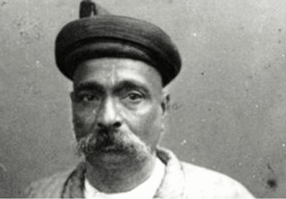 താഴെപറയുന്നവയില്‍ ബാലഗംഗാധര്‍ തിലകിന്റെ ജേണല്‍ ഏതാണ്? എ) ഇന്ത്യന്‍ ഒപ്പിനിയന്‍ ബി) ഇന്ത്യന്‍ മിറര്‍ സി) യങ് ഇന്ത്യ ഡി) മറാത്ത അനുബന്ധ വിവരങ്ങള്‍ സ്വരാജ് എന്റെ ജന്മാവകാശമാണെന്ന് പ്രഖ്യാപിച്ചത് ബാലഗംഗാധര്‍ തിലകനാണ്. മറാത്ത കേസരി എന്നറിയപ്പെടുന്നത് ബാലഗംഗാധര്‍ തിലകനാണ്. 1884-ല്‍ ബാലഗംഗാധര്‍ തിലക് ഡക്കാണ്‍ എഡ്യൂക്കേഷണല്‍ സൊസൈറ്റി സ്ഥാപിച്ചു. ഗീതാരഹസ്യം എന്ന കൃതിയുടെ രചയിതാവ് ബാലഗംഗാധര്‍ തിലക് ആണ്. ഇന്ത്യന്‍ അശാന്തിയുടെ പിതാവ് എന്ന് ബാലഗംഗാധര തിലകനെ വിശേഷിപ്പിച്ചത് ബ്രിട്ടീഷ് പത്രപ്രവര്‍ത്തകനായ വാലന്റൈന്‍ ഷിറോള്‍ ആണ്. ഇന്ത്യയുടെ രാഷ്ട്രപിതാവായ മഹാത്മാഗാന്ധി ഇംഗ്ലീഷ്, ഗുജറാത്തി, ഹിന്ദി, തമിഴ് ഭാഷകളില്‍ ആരംഭിച്ച പത്രമാണ് ഇന്ത്യന്‍ ഒപ്പീനിയന്‍. മഹര്‍ഷി എന്ന അപരനാമത്തില്‍ അറിയപ്പെടുന്ന ദേവേന്ദ്രനാഥ് ടാഗോര്‍ 1862-ല്‍ കല്‍ക്കട്ടയില്‍ ആരംഭിച്ച പത്രമാണ് ഇന്ത്യന്‍ മിറര്‍. 1839-ല്‍ തത്ത്വബോധിനി സഭ സ്ഥാപിച്ചതും ഈ സഭയുടെ ജിഹ്വയായി തത്ത്വബോധിനി പത്രിക 1883-ല്‍ ആരംഭിച്ചതും ദേവേന്ദ്രനാഥ് ടാഗോര്‍ ആണ്. 1919 മുതല്‍ 1931 വരെ ഗാന്ധിജി ഇംഗ്ലീഷില്‍ പ്രസിദ്ധീകരിച്ചിരുന്ന വാരികയാണ് യങ് ഇന്ത്യ. ഗാന്ധിജി യാര്‍വാദ ജയിലില്‍ തടവില്‍ കഴിയവേ 1933-ല്‍ ആരംഭിച്ച വാരികയാണ് ഹരിജന്‍. താഴെപറയുന്നവയില്‍ ബാലഗംഗാധര്‍ തിലകിന്റെ ജേണല്‍ ഏതാണ്? എ) ഇന്ത്യന്‍ ഒപ്പിനിയന്‍ ബി) ഇന്ത്യന്‍ മിറര്‍ സി) യങ് ഇന്ത്യ ഡി) മറാത്ത ഉത്തരം ഡി കേരള പി എസ് സി നടത്തിയ 2024-ലെ എല്‍ജിഎസ് പരീക്ഷയിലെ ചോദ്യപേപ്പറില്‍നിന്നും kerala psc previous year questions kerala psc pyq kerala psc question papers kerala psc answer key kerala psc pyq pdf kerala psc previous year question papers pdf download kerala psc ldc previous year questions with answers free kerala psc degree level pyq 2024 topic wise kerala psc previous questions malayalam kerala psc si previous question paper pdf download kerala psc 10th level prelims pyq kerala psc previous year questions for ldc exam kerala psc previous year questions for lgs exam kerala psc pyq with solutions free pyqexplained.com, pyqexplaineddotcom